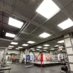 Потолок Perfaten HS сетчатая ПВС в фитнес центре